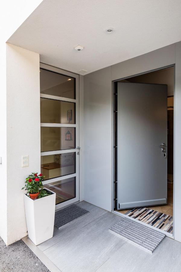 Easy Flat Vezia, Indipendent Entrance, Free Parking Lugano Exterior foto